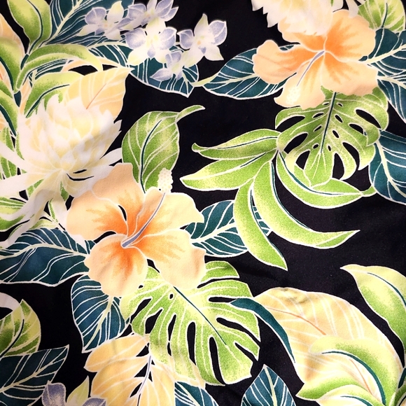 NWT VOLCOM Girls Sunny Beach One Piece Swim Black Tropical Floral 10 - Picture 3 of 5